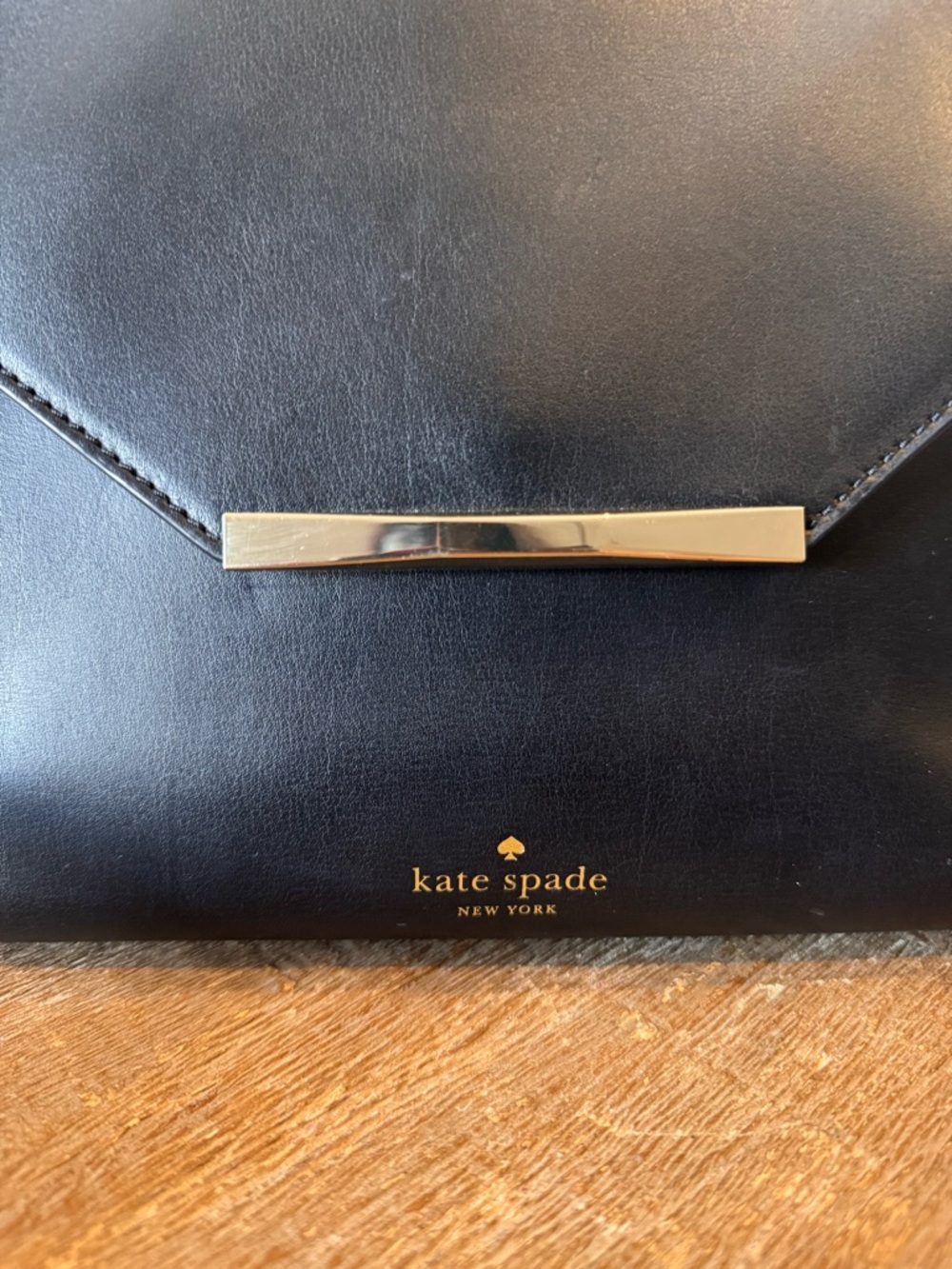 Kate Spade Black Leather Envelope Crossbody Bag with‎ Gold Bar - Picture 2 of 16
